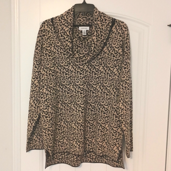 Calvin Klein Sweaters - Calvin Klein Sweater